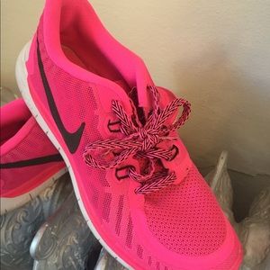 Pink Nike Sneakers, Fits Women’s 7-8!